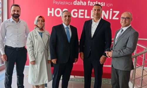 ALPARSLAN, VAKIF KATILIM VAN ŞUBESİ İLE ZİRAAT BANKASI VE ZİRAAT KATILIM VAN ŞUBELERİNİ ZİYARET ETTİ